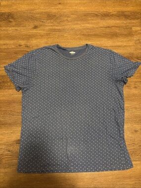men’s blue and white old navy t shirt